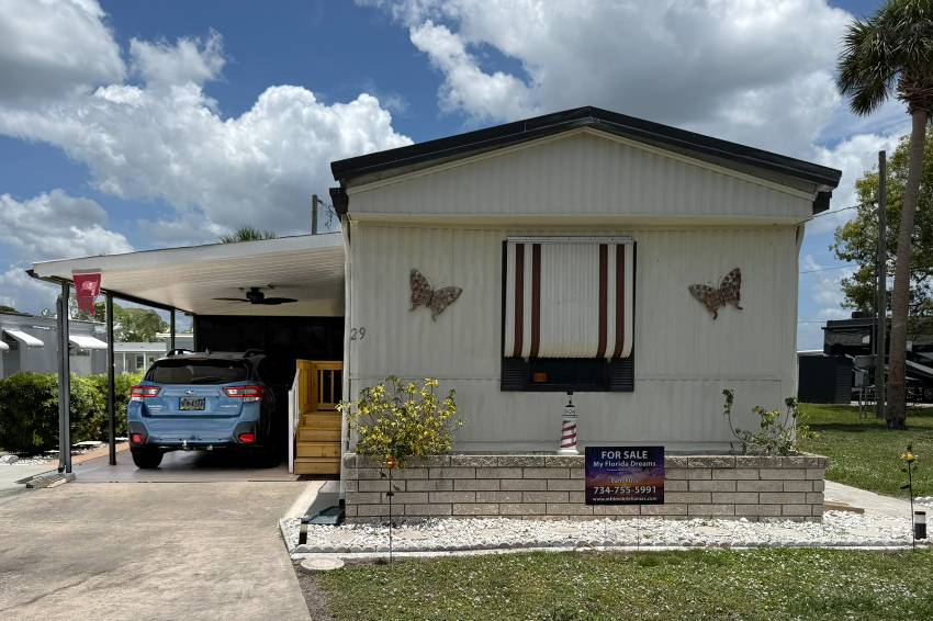 29 Lakeview Dr a Palmetto, FL Mobile or Manufactured Home for Sale